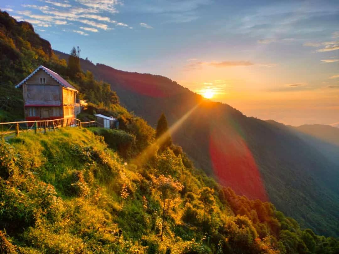 Chimney Farmstay Kurseong Bagian luar foto
